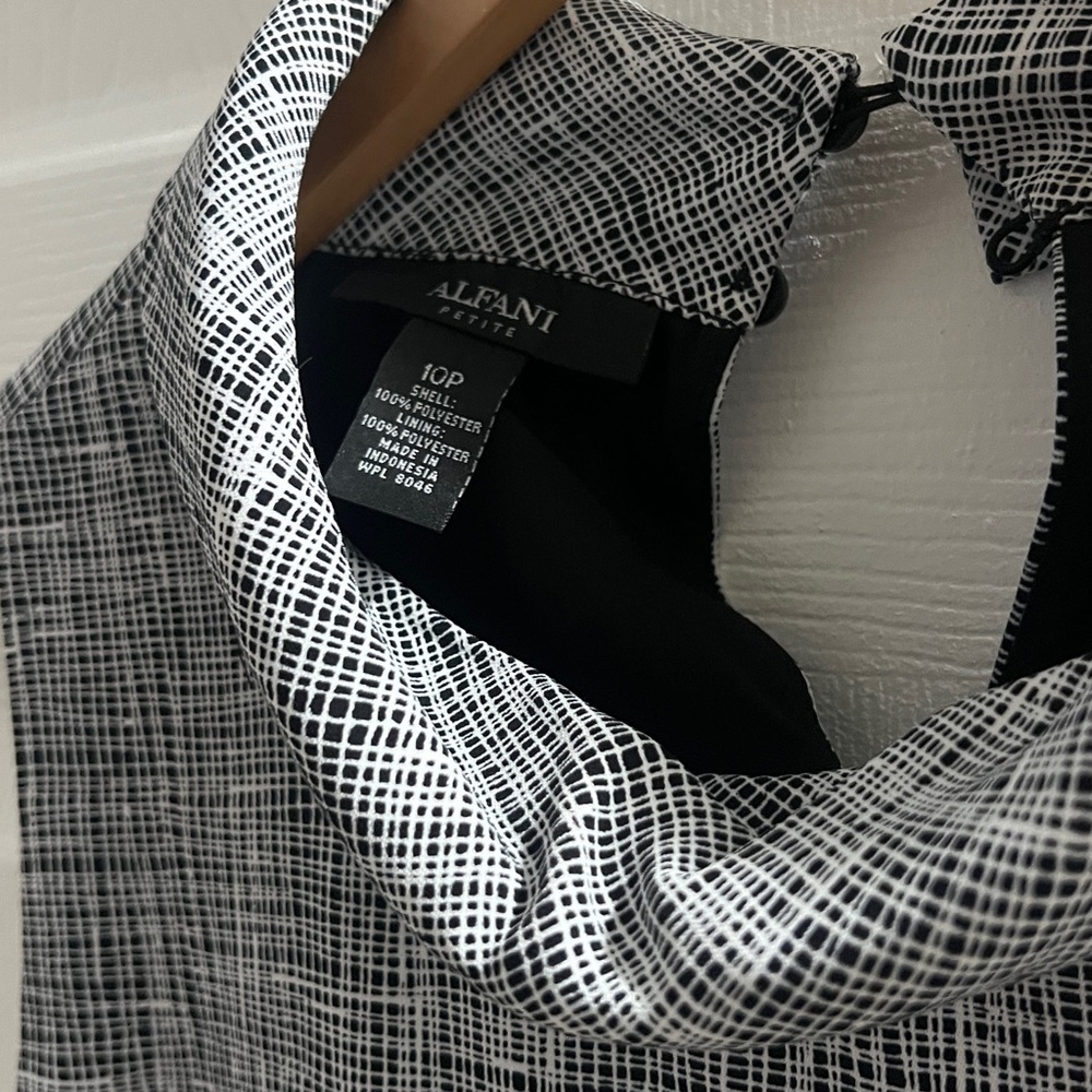 Alfani Monochrome Grid Pattern Top - Picture 2 of 3